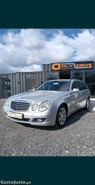 Cinza Usado 2008 Mercedes E220 Carrinha | € 8.999 (Preço justo) - Imagem 1/1