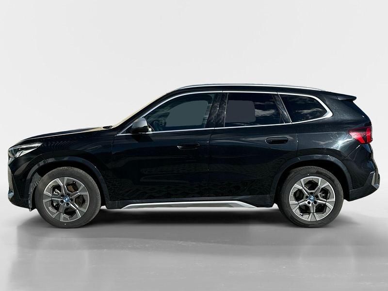 Usado BMW iX1 150 kW (204 HP) 2024 Preto SUV