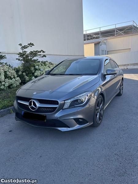 Usado Mercedes CLA200 136 HP (100 kW) 2015 Cinza Carrinha