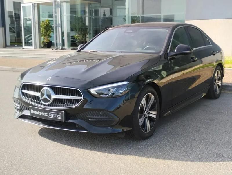 Preto obsidian Usado 2022 Mercedes C220 Avantgarde Sedan | € 39.900 (Preço justo) - Imagem 1/4