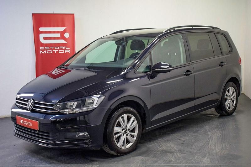 Preto Usado 2022 VW Touran Monovolume | € 28.900 (Preço justo) - Imagem 1/4