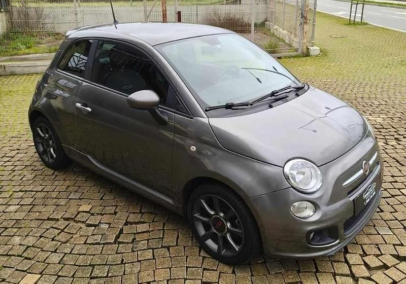 Usado Fiat 500 80 HP (58 kW) 2015 Cinzento