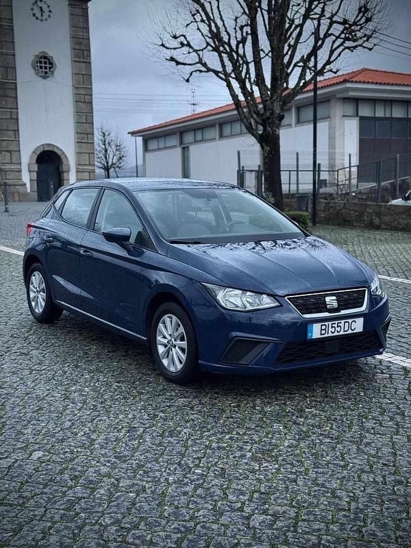 Usado Seat Ibiza 75 HP (55 kW) 2017 Azul