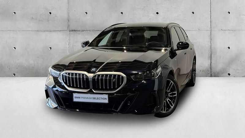 Preto carbon metalizada Usado 2025 BMW i5 Comfort Edition Sedan | € 63.900 - Imagem 1/4