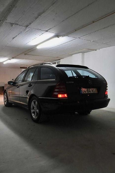 Usado Mercedes C220 Avantgarde 150 HP (110 kW) 2004 Carrinha