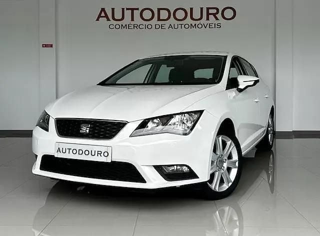 Usado Seat Leon Reference 105 HP (77 kW) 2014 Branco Citadino