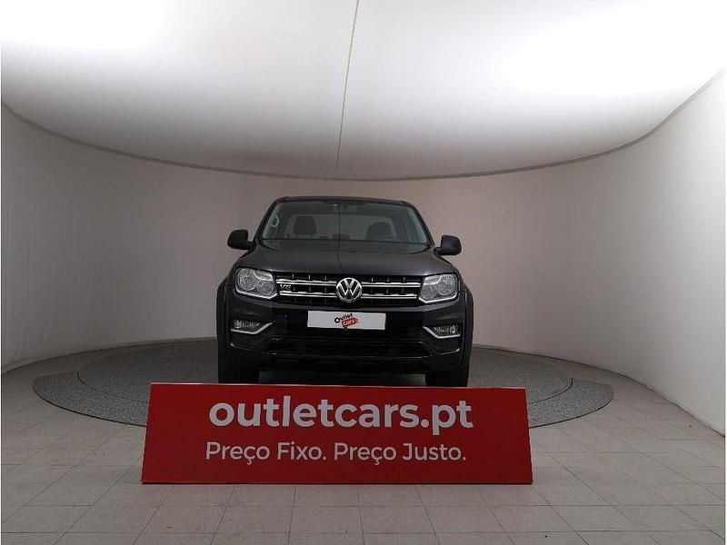 Usado VW Amarok Highline 224 HP (164 kW) 2018 Preto metalizado Pickup