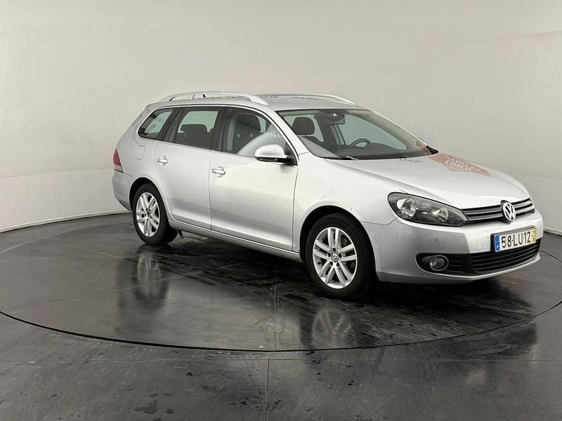 Usado VW Golf VI 105 HP (77 kW) 2011 Cinzento Citadino