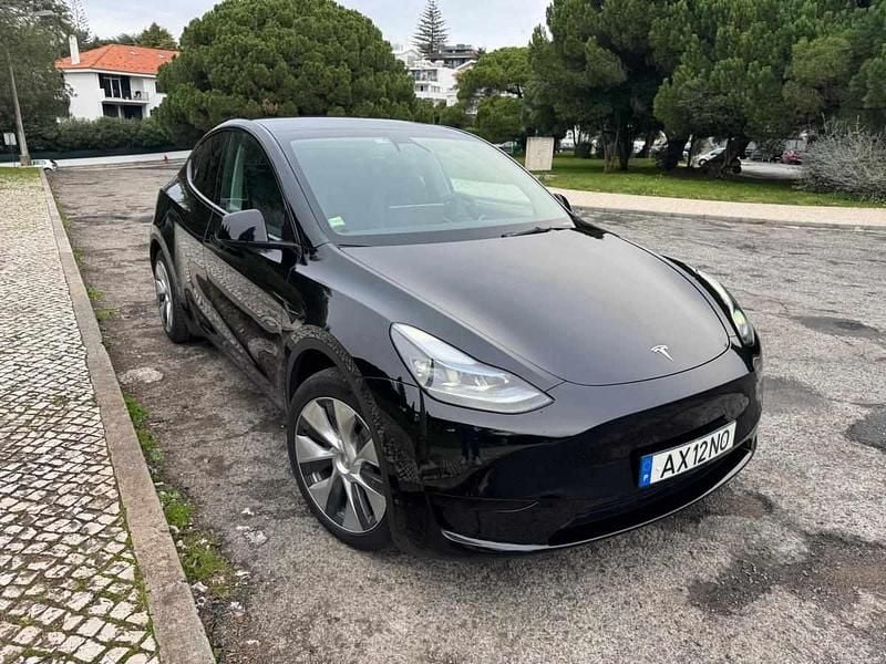 Usado Tesla Model Y Standard Range 219 kW (299 HP) 2023 Preto SUV