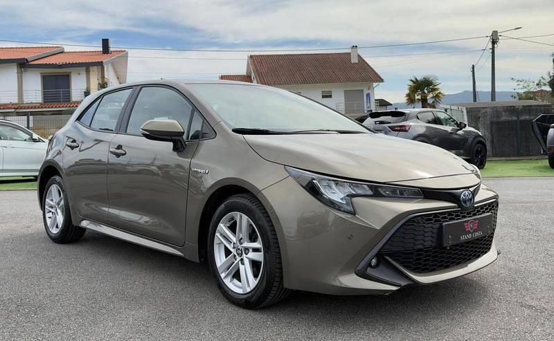 Usado Toyota Corolla Comfort 122 HP (89 kW) 2021 Cinza Sedan