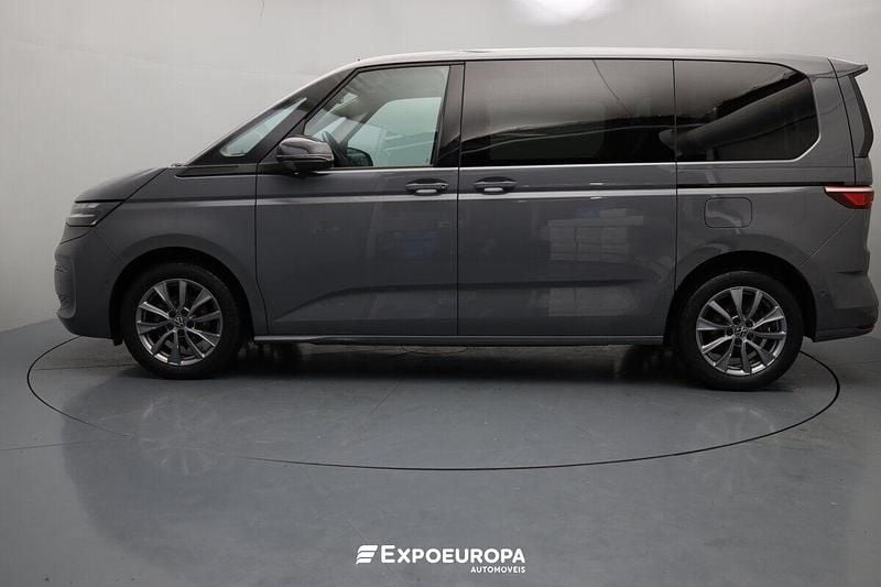 Usado VW Multivan 150 HP (110 kW) 2024 Cinzento Van