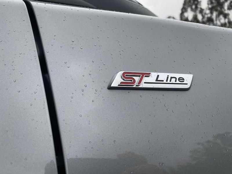 Usado Ford Puma ST-Line 125 HP (91 kW) 2023 Cinzento SUV