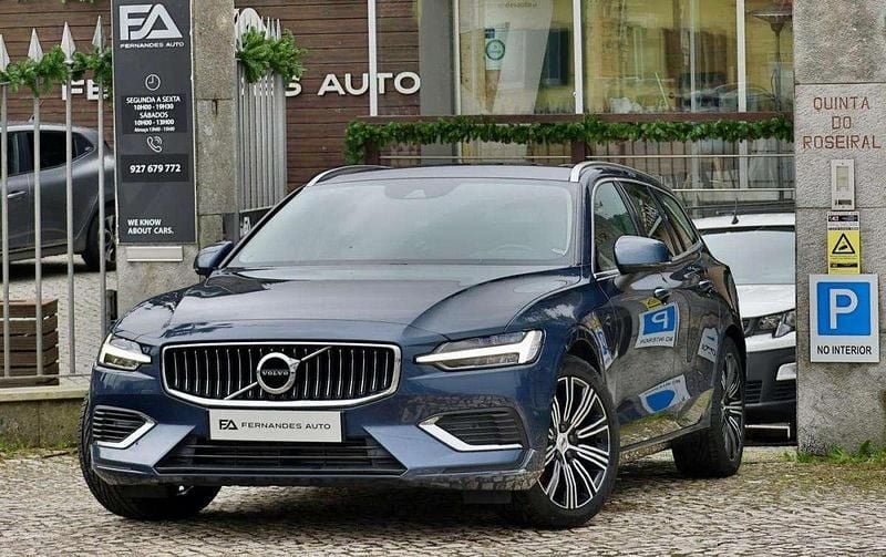 Azul Usado 2021 Volvo V60 Carrinha | € 30.990 (Super Preço) - Imagem 1/4