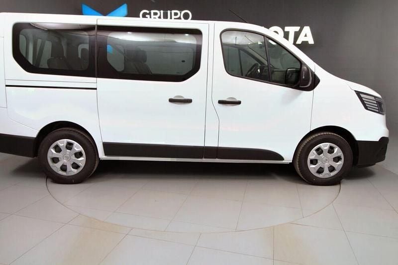 Usado Renault Trafic Equilibre 110 HP (80 kW) 2024 Branco Monovolume