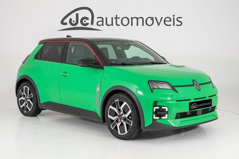 Usado Renault 5 E-Tech 110 kW (150 HP) 2025 Verde