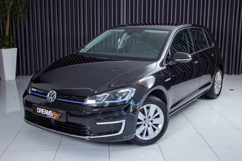Preto Usado 2018 VW e-Golf Citadino | € 15.900 (Preço elevado) - Imagem 1/4