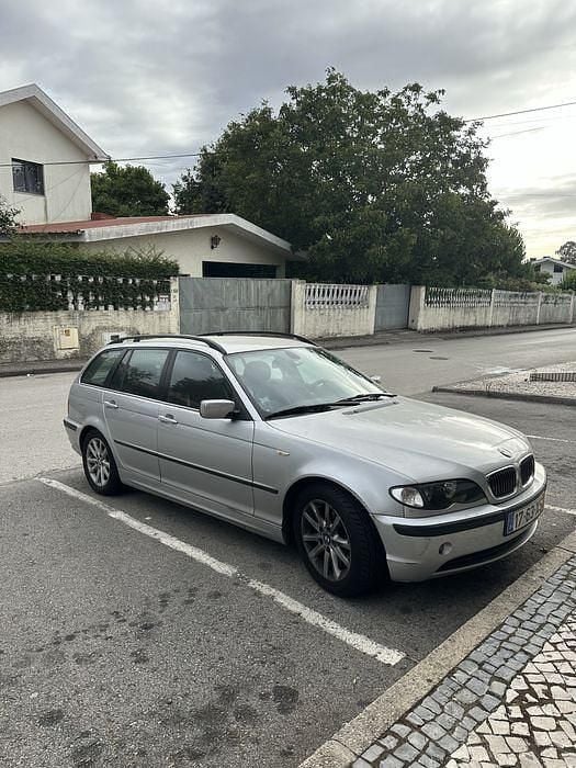 Usado 2004 BMW 320 Sedan | € 4.000 - Imagem 1/4