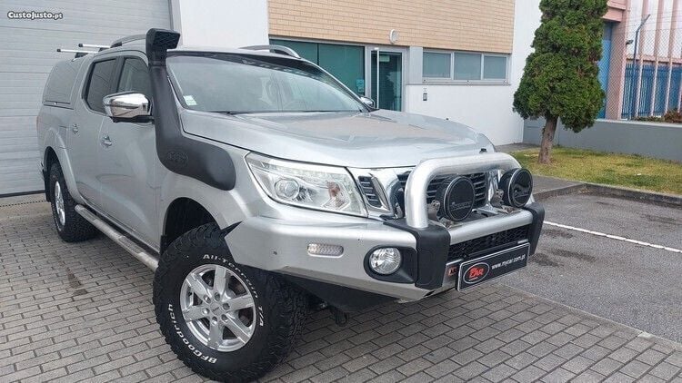 Cinza Usado 2017 Nissan Navara Pickup | € 59.000 - Imagem 1/1