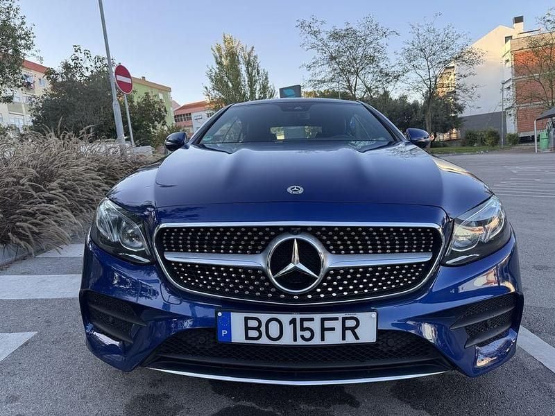 Usado Mercedes E220 AMG 194 HP (142 kW) 2020 Coupé