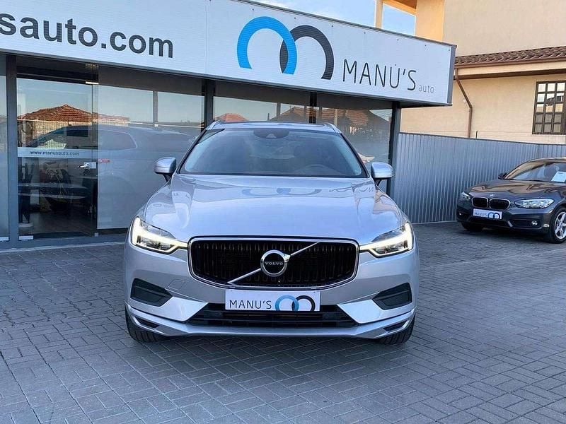 Usado Volvo XC60 Momentum 190 HP (139 kW) 2020 Cinzento SUV