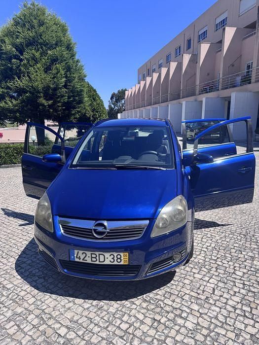 Usado 2006 Opel Zafira Monovolume | € 4.500 - Imagem 1/4