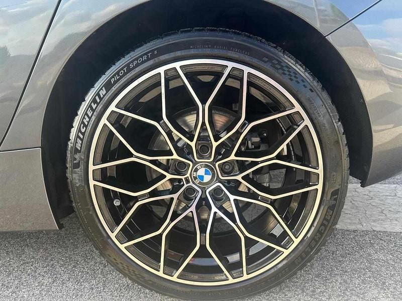 Usado BMW 116 116 HP (85 kW) 2019 Cinzento Citadino