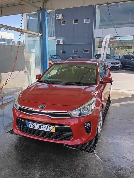 Usado 2018 Kia Rio Sedan | € 11.500 (Preço justo) - Imagem 1/4