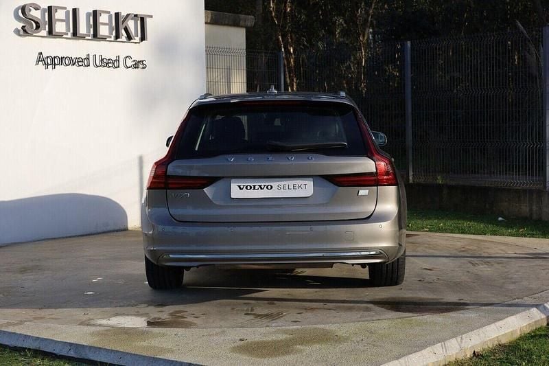 Usado Volvo V90 Inscription 341 HP (250 kW) 2021 Cinzento Carrinha
