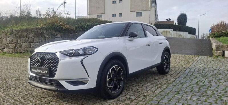 Branco Usado 2019 DS Automobiles DS3 Crossback So Chic SUV | € 19.600 (Preço elevado) - Imagem 1/4