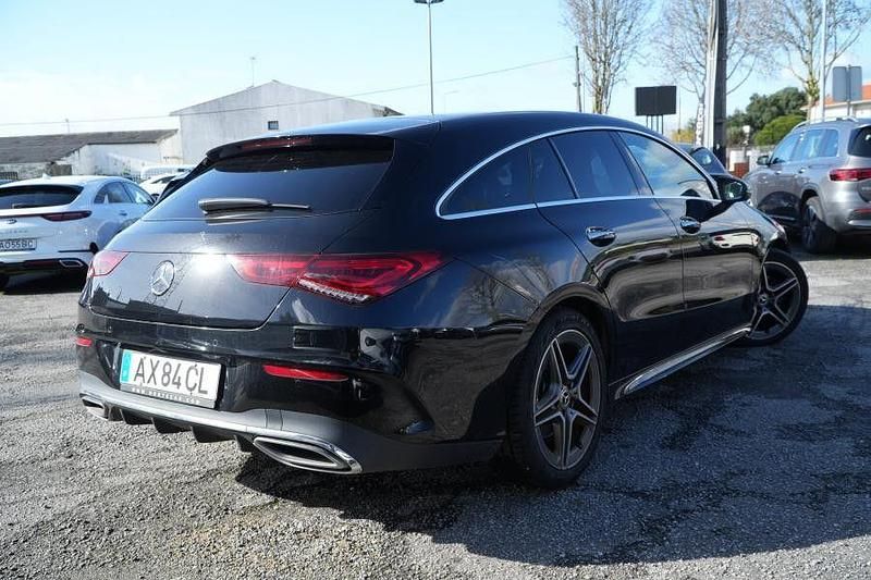 Usado Mercedes CLA180 Shooting Brake AMG line 116 HP (85 kW) 2023 Preto Carrinha