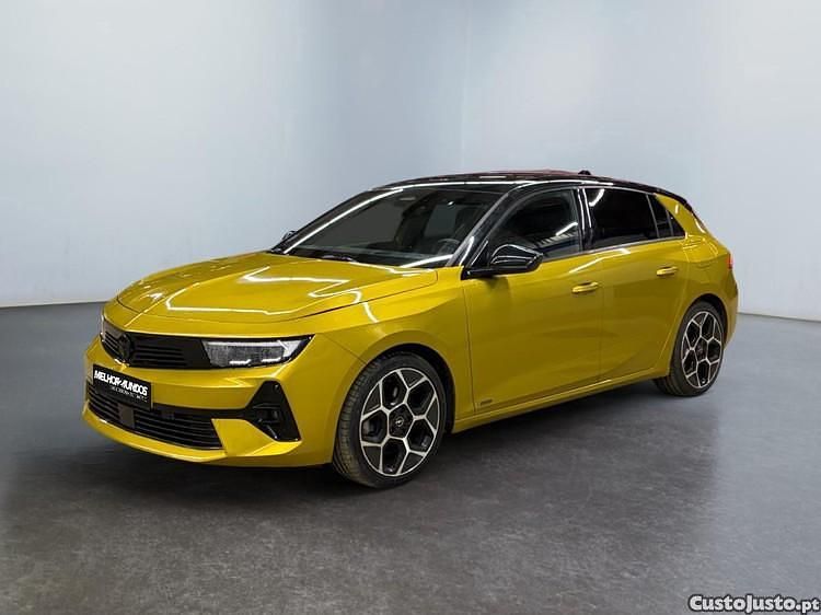 Amarelo Usado 2023 Opel Astra Citadino | € 21.990 (Preço justo) - Imagem 1/1