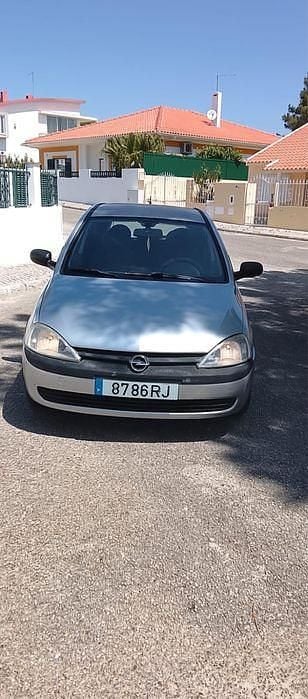 Usado 2001 Opel Corsa Sedan | € 1.300 (Bom preço) - Imagem 1/4