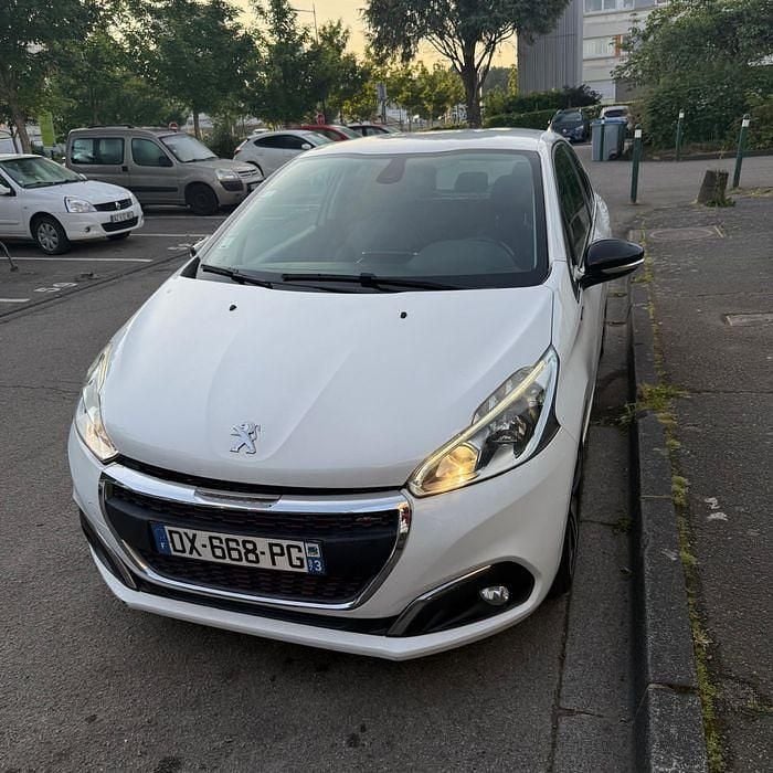 Usado 2015 Peugeot 208 Citadino | € 6.800 (Super Preço) - Imagem 1/4