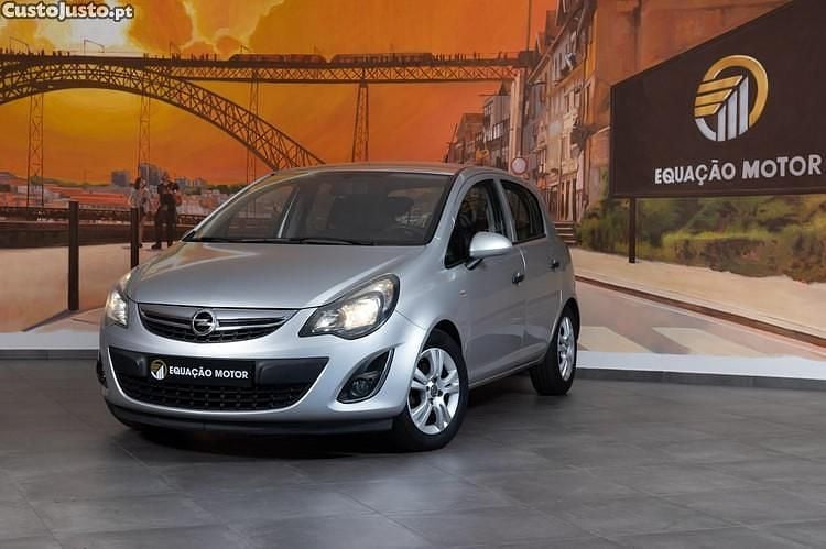 Cinza Usado 2014 Opel Corsa Enjoy Citadino | € 7.500 (Preço justo) - Imagem 1/1