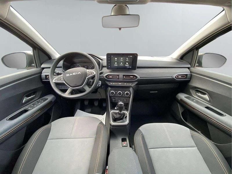 Usado Dacia Sandero Extreme 101 HP (74 kW) 2024 Verde Citadino