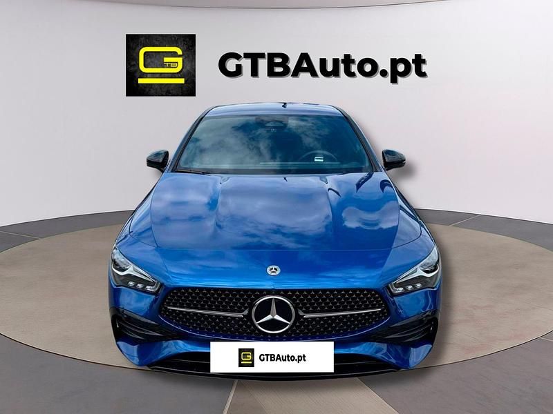 Azul Usado 2024 Mercedes CLA250 Advanced Sedan | € 41.499 - Imagem 1/4