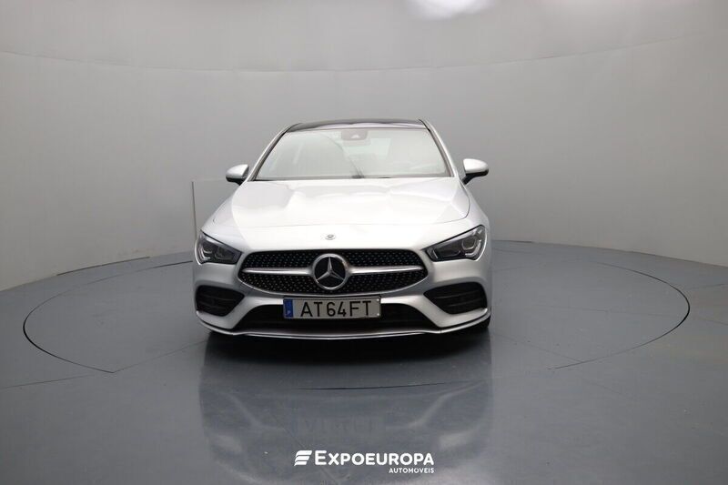Cinza Usado 2022 Mercedes GLA180 SUV | € 36.190 (Super Preço) - Imagem 1/4