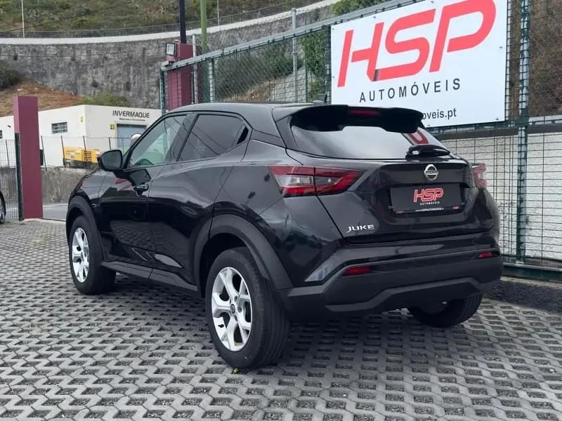 Usado Nissan Juke N-Connecta 114 HP (83 kW) 2021 Preto SUV