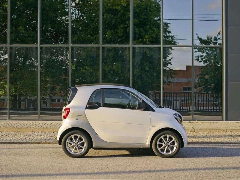 Usado Smart ForTwo Electric Drive 60 kW (82 HP) 2020 Branco Citadino