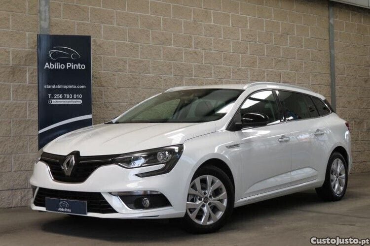 Branco Usado 2019 Renault Mégane IV LIMITED Sedan | € 13.900 (Bom preço) - Imagem 1/1