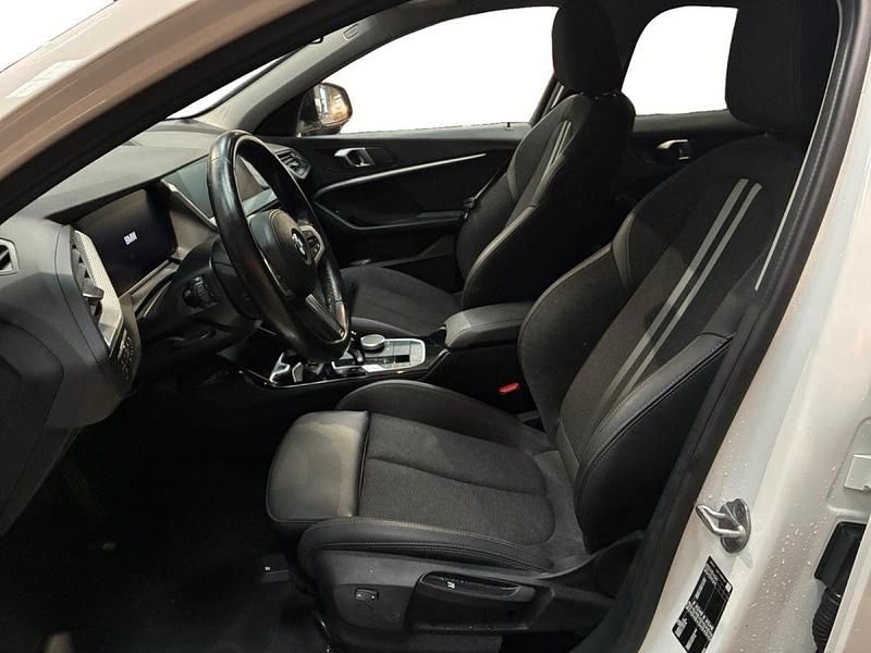 Usado BMW 118 140 HP (102 kW) 2022 Branco Citadino