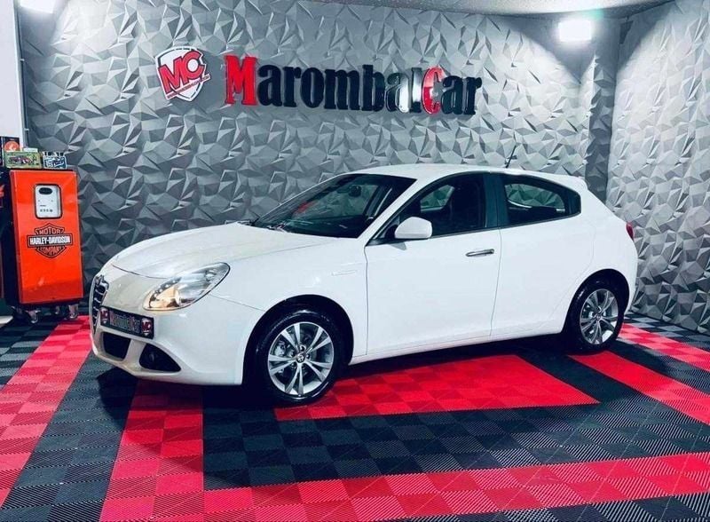 Outra Usado 2012 Alfa Romeo Giulietta Distinctive Citadino | € 13.750 (Caro) - Imagem 1/4