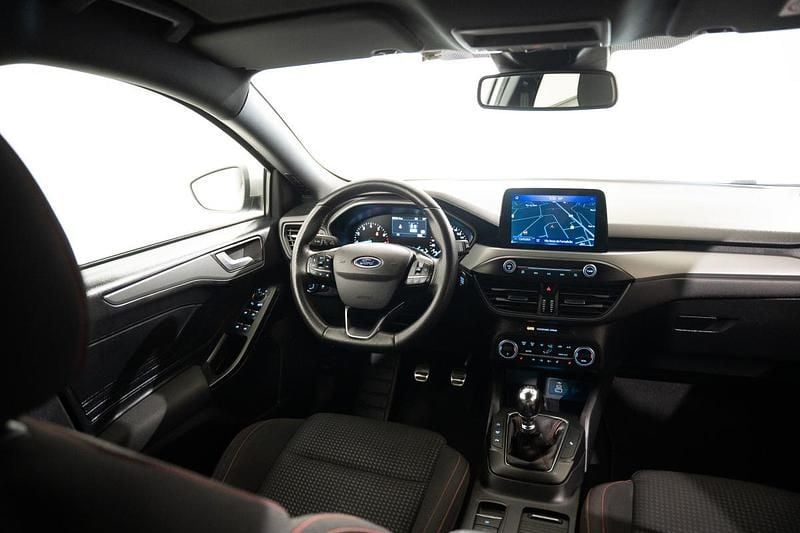 Usado Ford Focus ST-Line 125 HP (91 kW) 2022 Cinza Citadino