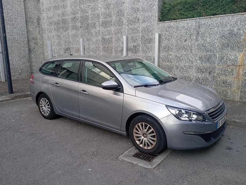 Cinzento Usado 2015 Peugeot 308 Carrinha | € 8.500 (Preço justo) - Imagem 1/4