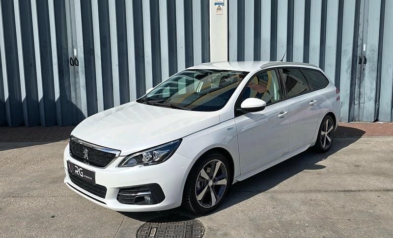 Usado Peugeot 308 Style 110 HP (80 kW) 2019 Branco Carrinha