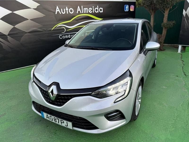 Cinzento Usado 2021 Renault Clio V | € 13.950 (Preço justo) - Imagem 1/4