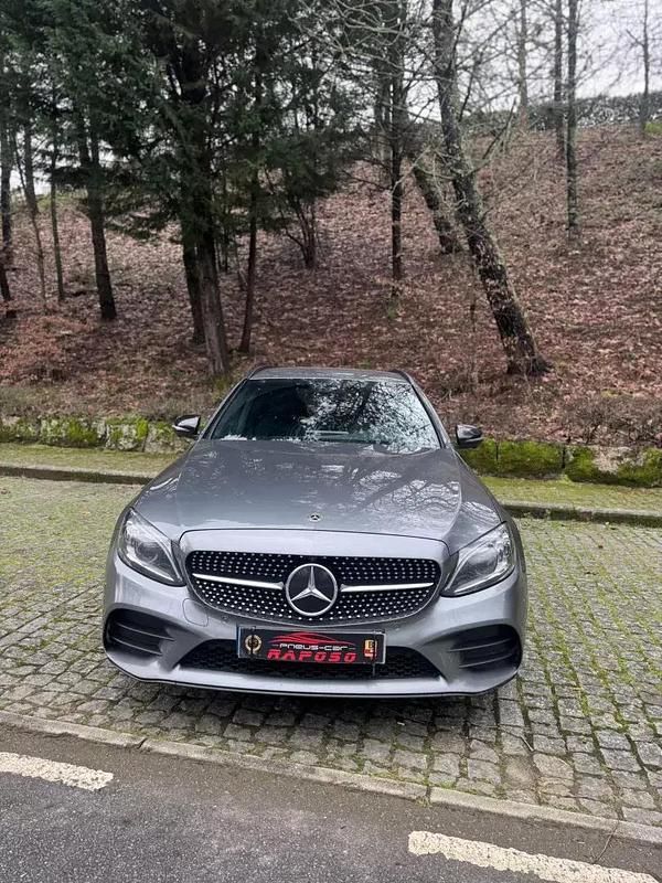 Usado Mercedes C300e AMG 194 HP (142 kW) 2020 Cinzento Carrinha