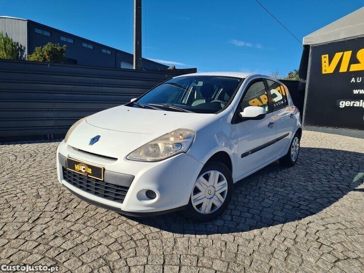 Branco Usado 2011 Renault Clio II | € 6.950 (Preço justo) - Imagem 1/1