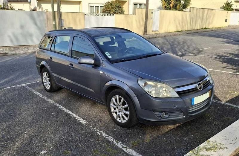 Usado 2005 Opel Astra Sedan | € 2.500 (Preço justo) - Imagem 1/4