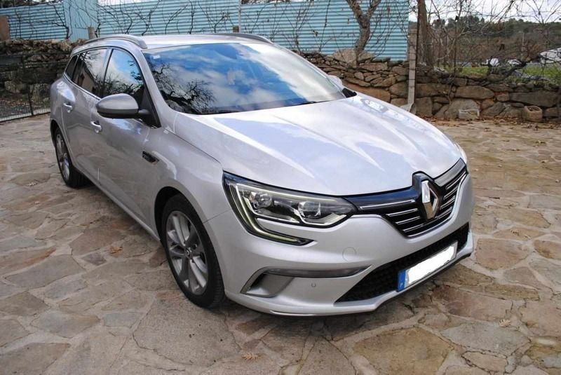 Cinzento Usado 2016 Renault Mégane GrandTour Carrinha | € 15.450 (Caro) - Imagem 1/4